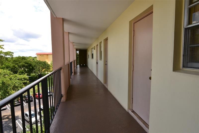 3575 Broken Woods Drive, Unit 502, Coral Springs, FL 33065 Photo