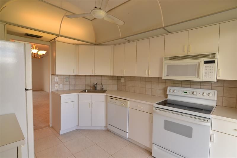 3575 Broken Woods Drive, Unit 502, Coral Springs, FL 33065 Photo