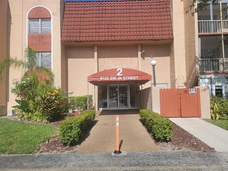 8120 SW 24th St, Unit 103, North Lauderdale, FL 33068 Photo
