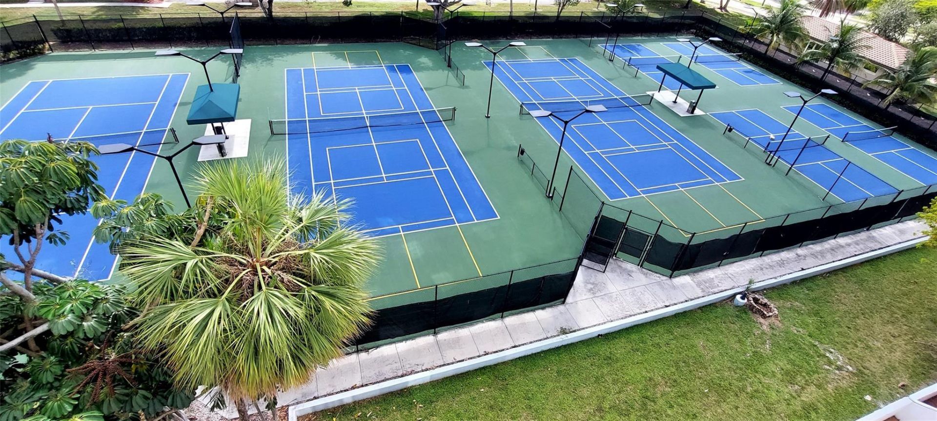 4001 Hillcrest Drive, Unit 407, Hollywood, FL 33021 Photo