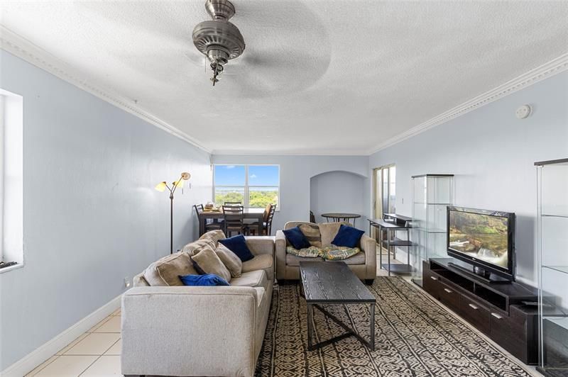 3301 Spanish Moss Terrace, Unit 705, Lauderhill, FL 33319 Photo