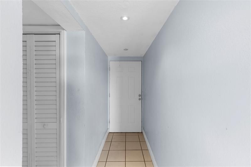 3301 Spanish Moss Terrace, Unit 705, Lauderhill, FL 33319 Photo