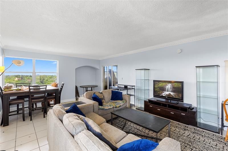 3301 Spanish Moss Terrace, Unit 705, Lauderhill, FL 33319 Photo