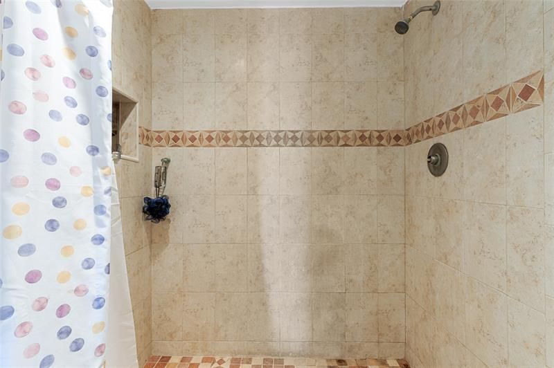 3301 Spanish Moss Terrace, Unit 705, Lauderhill, FL 33319 Photo