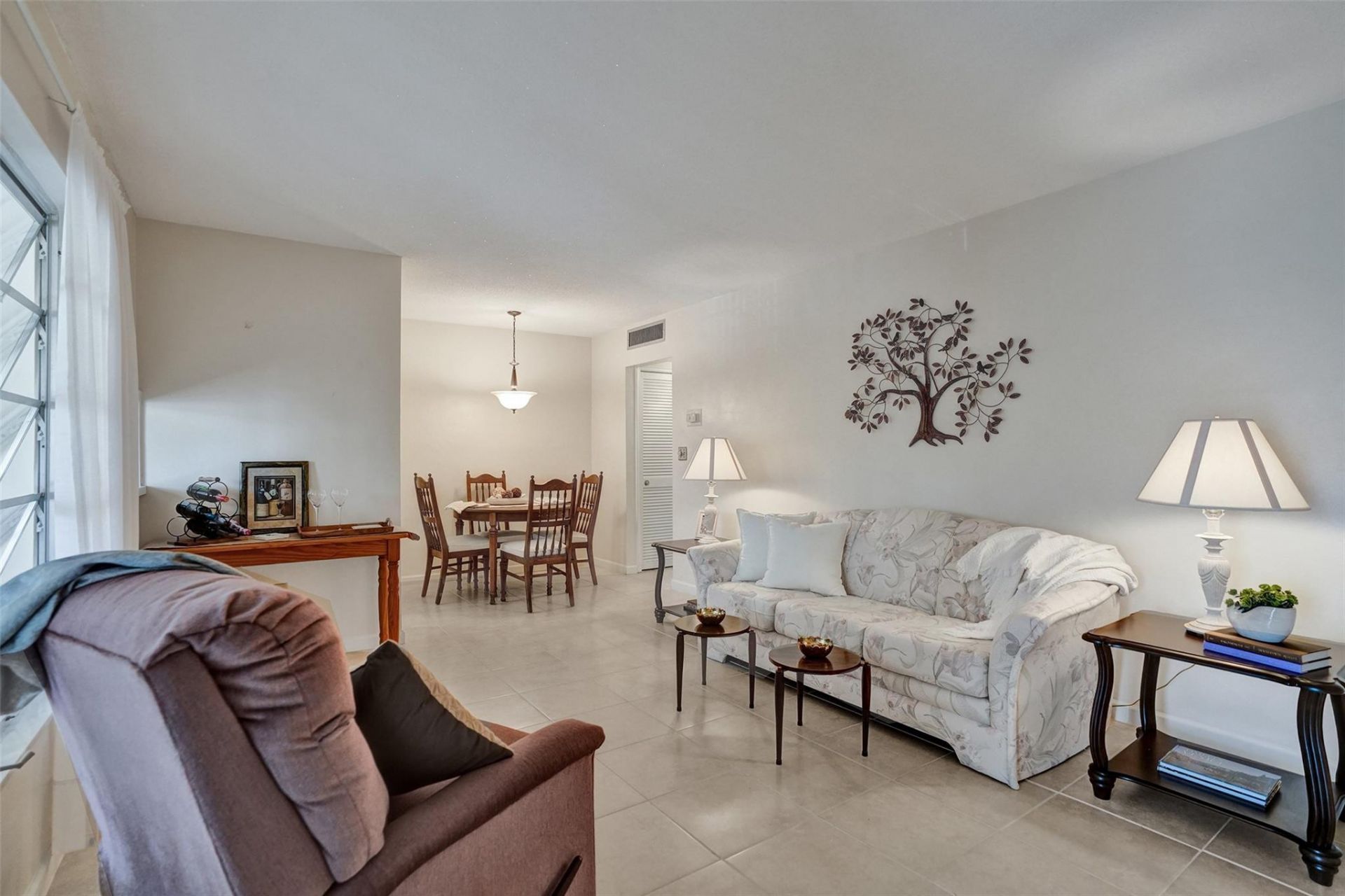 1300 N 12th Court, Unit 4B, Hollywood, FL 33019 Photo