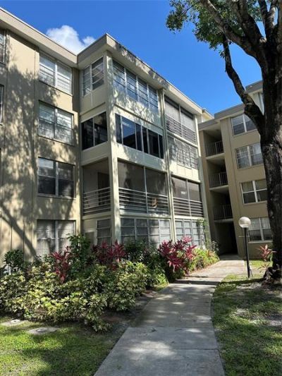 2998 NW 48th Terrace, Unit 327, Lauderdale Lakes, FL 33313 Photo