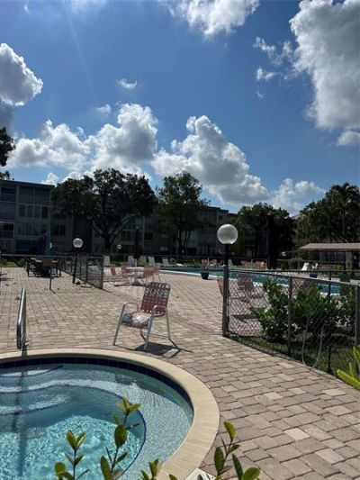 2998 NW 48th Terrace, Unit 327, Lauderdale Lakes, FL 33313 Photo