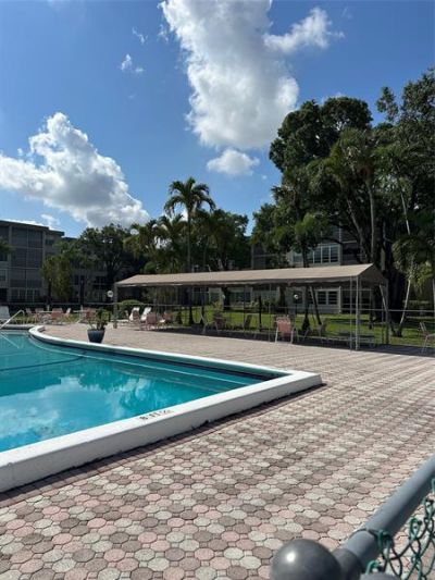 2998 NW 48th Terrace, Unit 327, Lauderdale Lakes, FL 33313 Photo