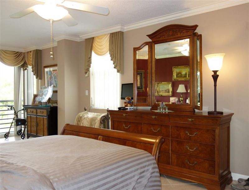 3507 Oaks Way, Unit 307, Pompano Beach, FL 33069 Photo