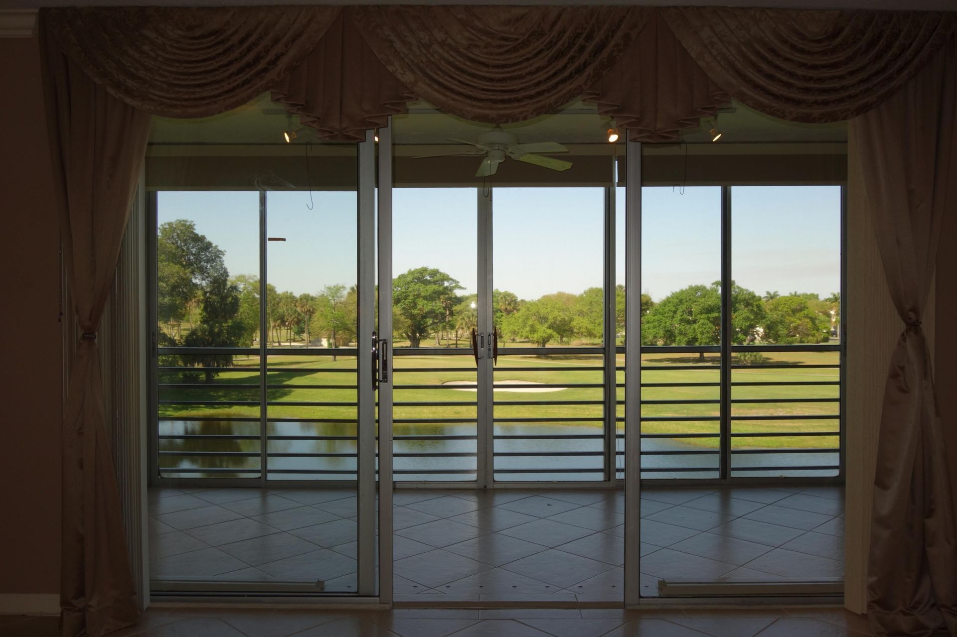 3507 Oaks Way, Unit 307, Pompano Beach, FL 33069 Photo