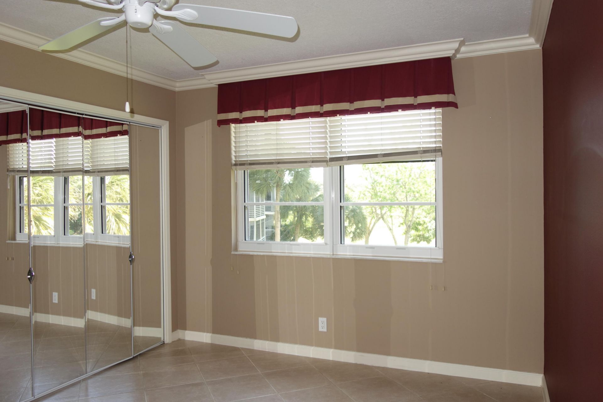 3507 Oaks Way, Unit 307, Pompano Beach, FL 33069 Photo