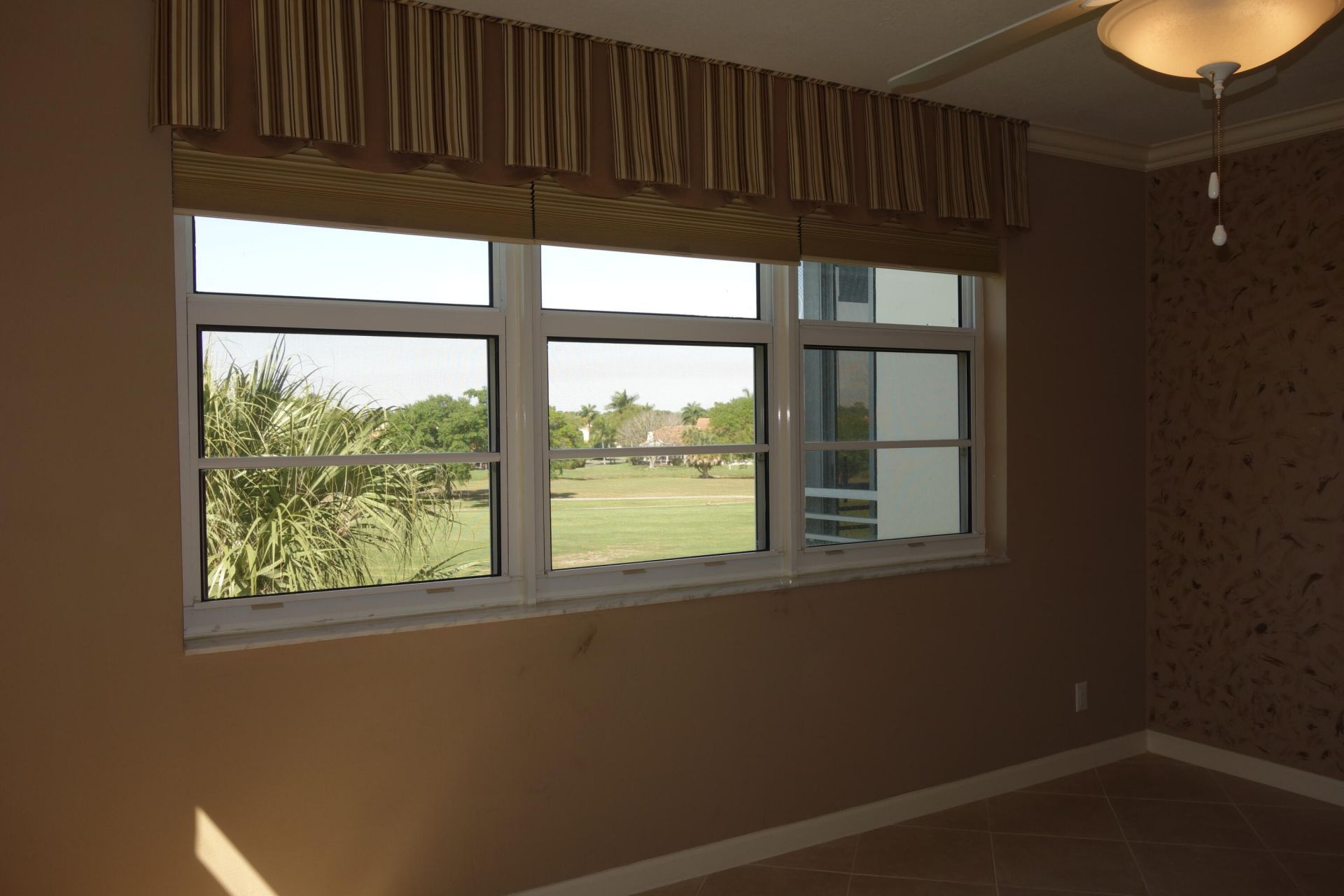 3507 Oaks Way, Unit 307, Pompano Beach, FL 33069 Photo