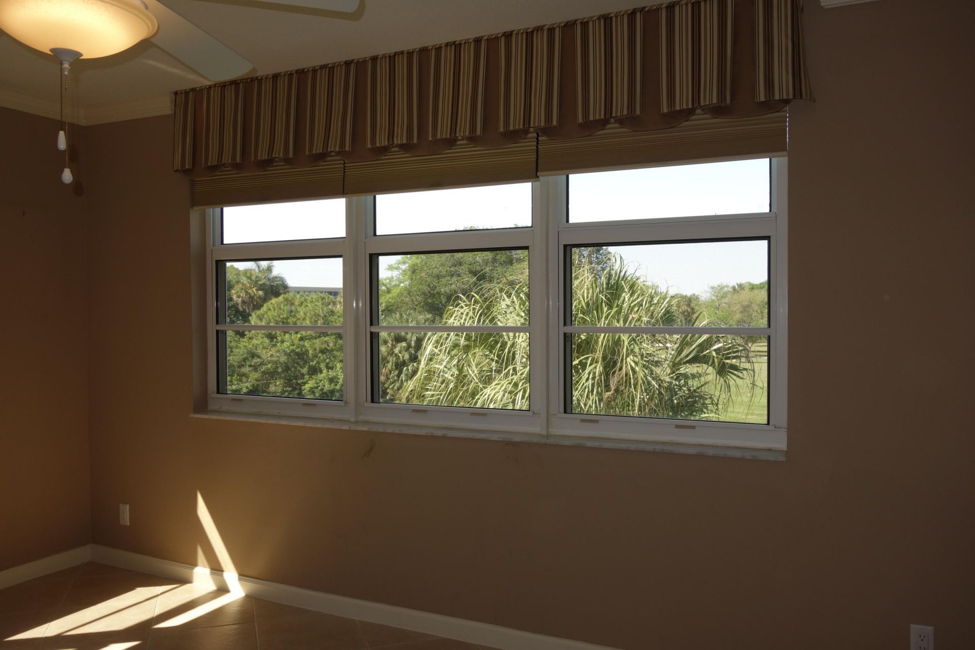 3507 Oaks Way, Unit 307, Pompano Beach, FL 33069 Photo