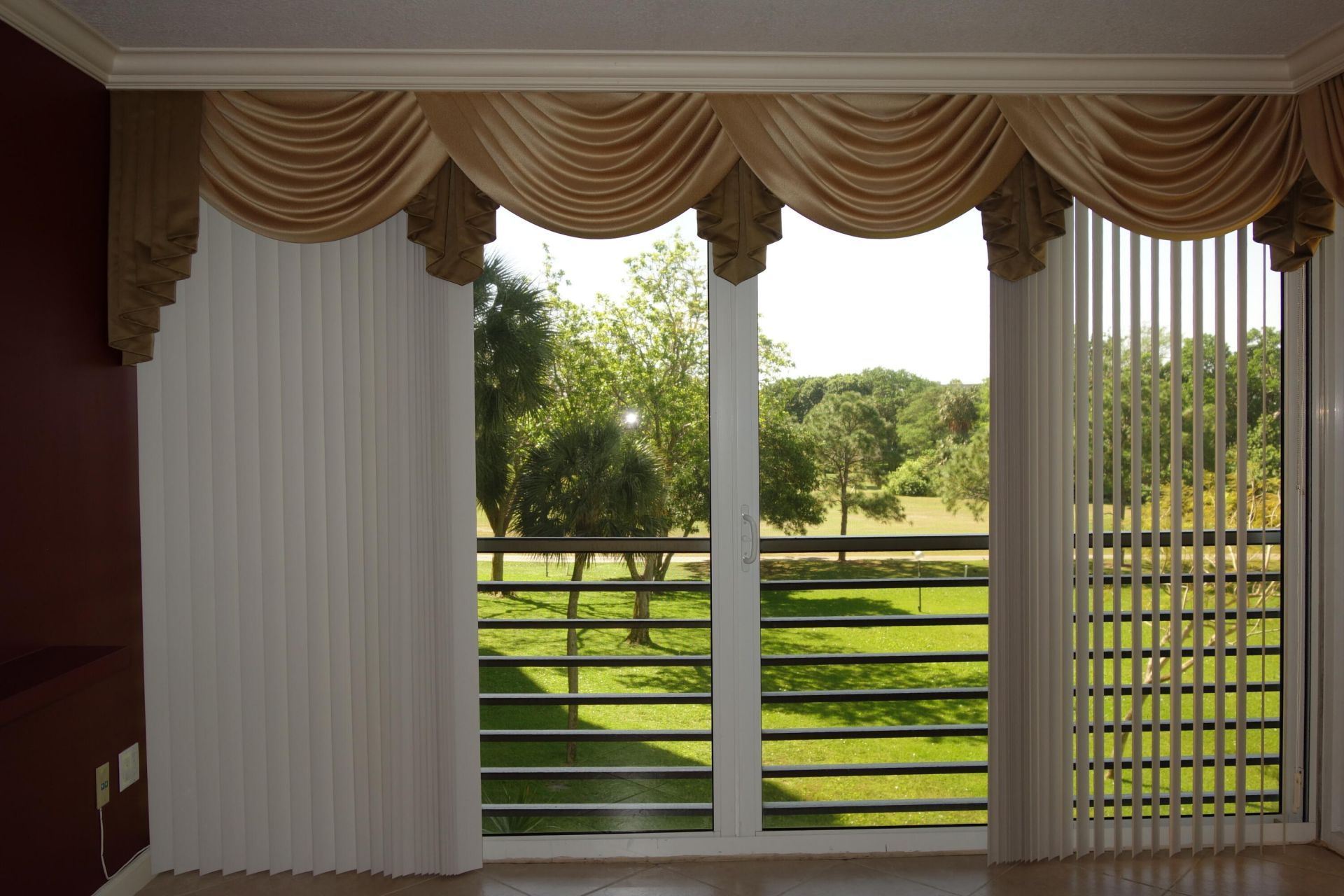 3507 Oaks Way, Unit 307, Pompano Beach, FL 33069 Photo