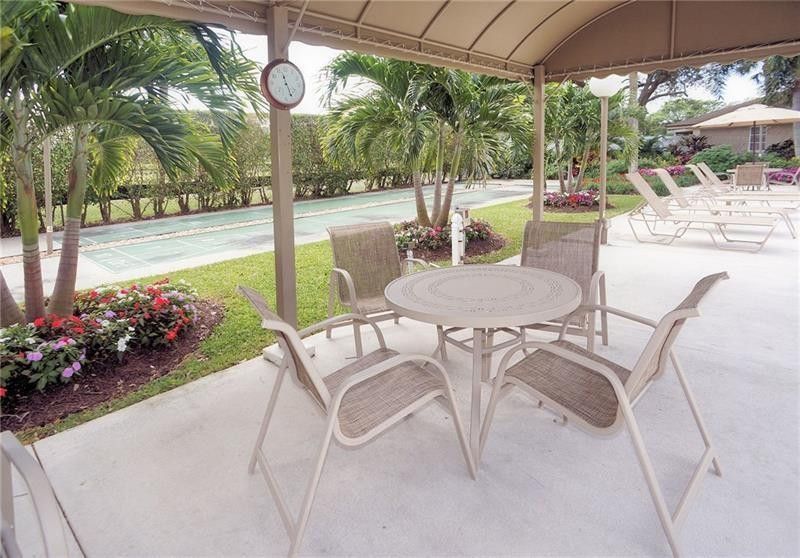 3507 Oaks Way, Unit 307, Pompano Beach, FL 33069 Photo