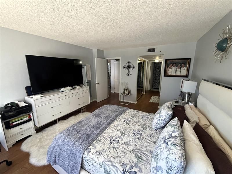 3500 Galt Ocean Drive, Unit 616, Fort Lauderdale, FL 33308 Photo