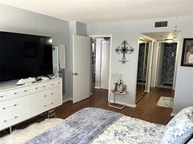 3500 Galt Ocean Drive, Unit 616, Fort Lauderdale, FL 33308 Photo