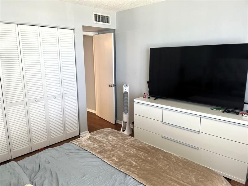 3500 Galt Ocean Drive, Unit 616, Fort Lauderdale, FL 33308 Photo