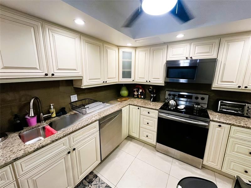 3500 Galt Ocean Drive, Unit 616, Fort Lauderdale, FL 33308 Photo