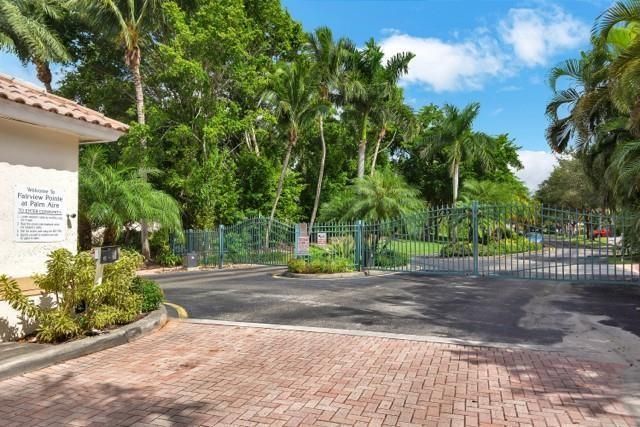 676 W Palm Aire Drive, Pompano Beach, FL 33069 Photo