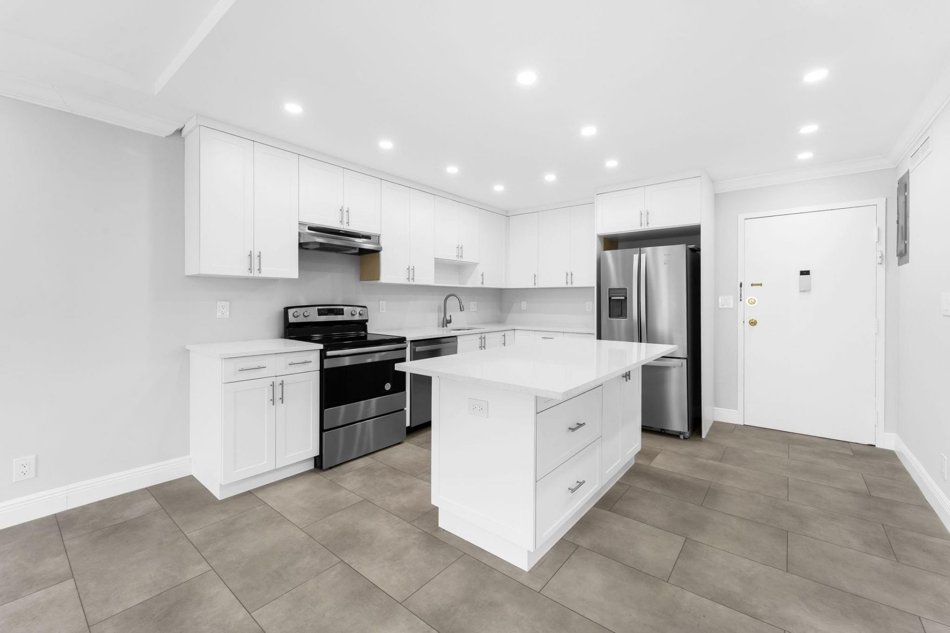 200 S Birch Road, Unit 408, Fort Lauderdale, FL 33316 Photo