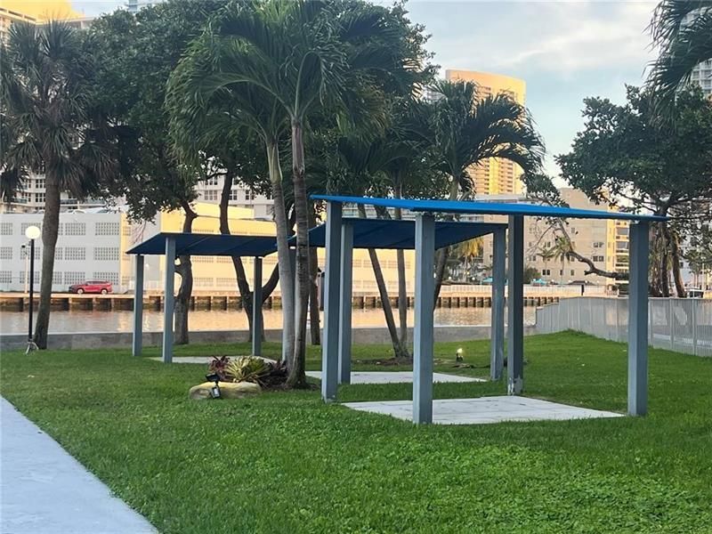 200 Leslie Drive, Unit 324, Hallandale Beach, FL 33009 Photo