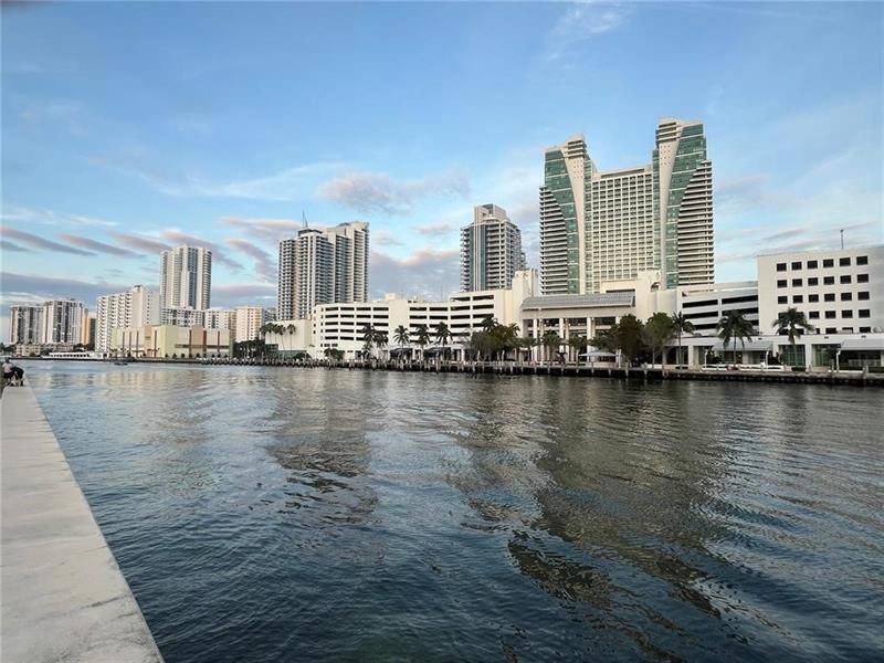 200 Leslie Drive, Unit 324, Hallandale Beach, FL 33009 Photo