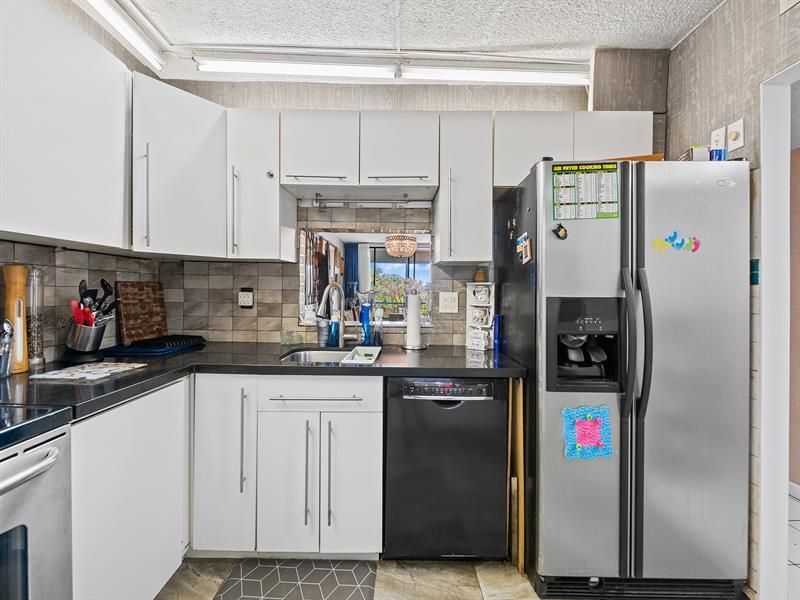 2840 Somerset Drive, Unit 317M, Lauderdale Lakes, FL 33311 Photo