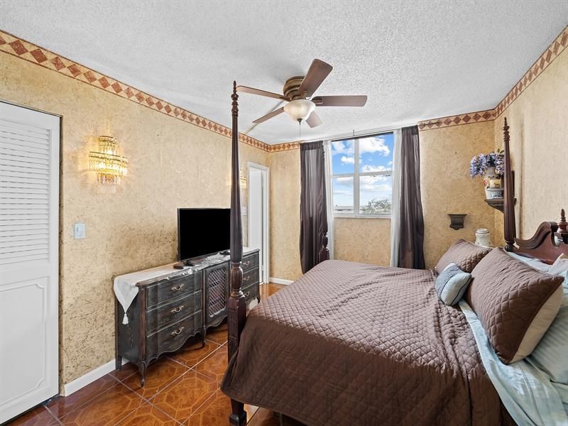 2840 Somerset Drive, Unit 317M, Lauderdale Lakes, FL 33311 Photo