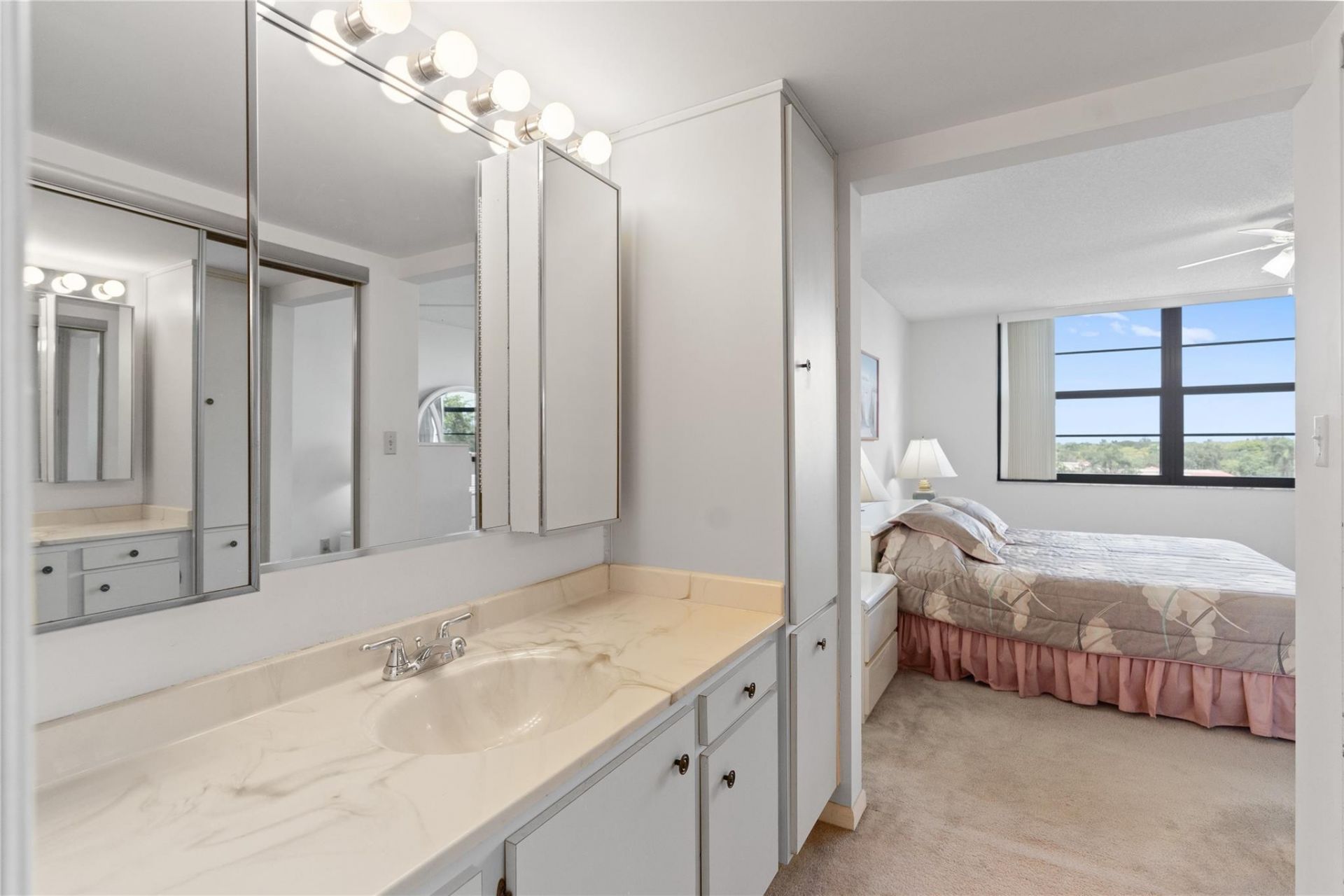 900 Colony Point Circle, Unit 511, Pembroke Pines, FL 33026 Photo