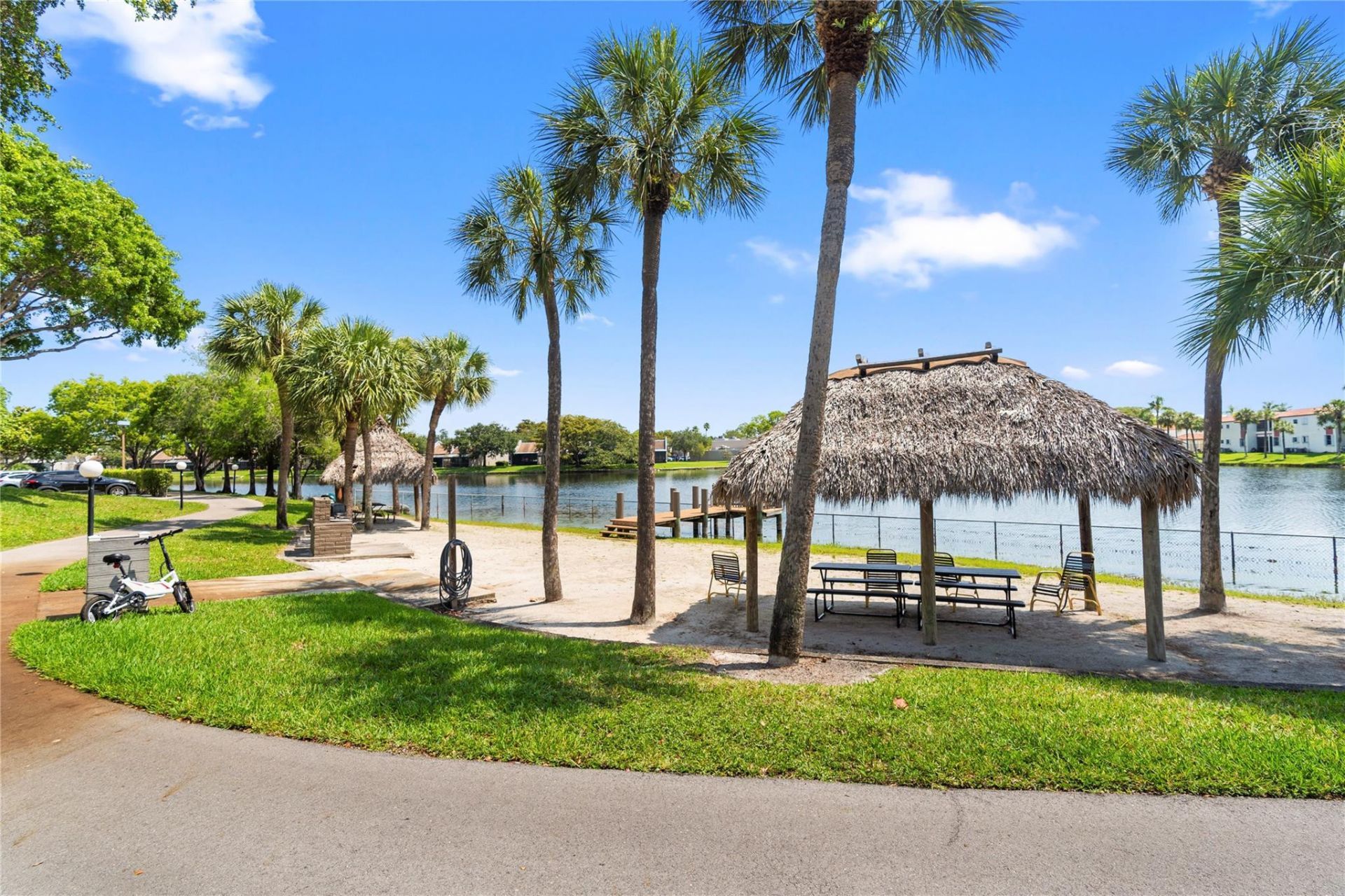 900 Colony Point Circle, Unit 511, Pembroke Pines, FL 33026 Photo