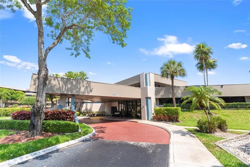 900 Colony Point Circle, Unit 511, Pembroke Pines, FL 33026 Photo