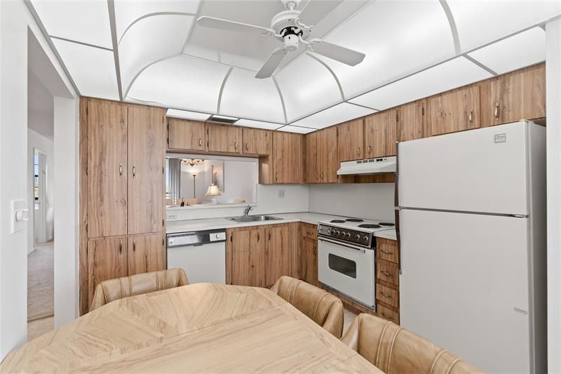 900 Colony Point Circle, Unit 511, Pembroke Pines, FL 33026 Photo