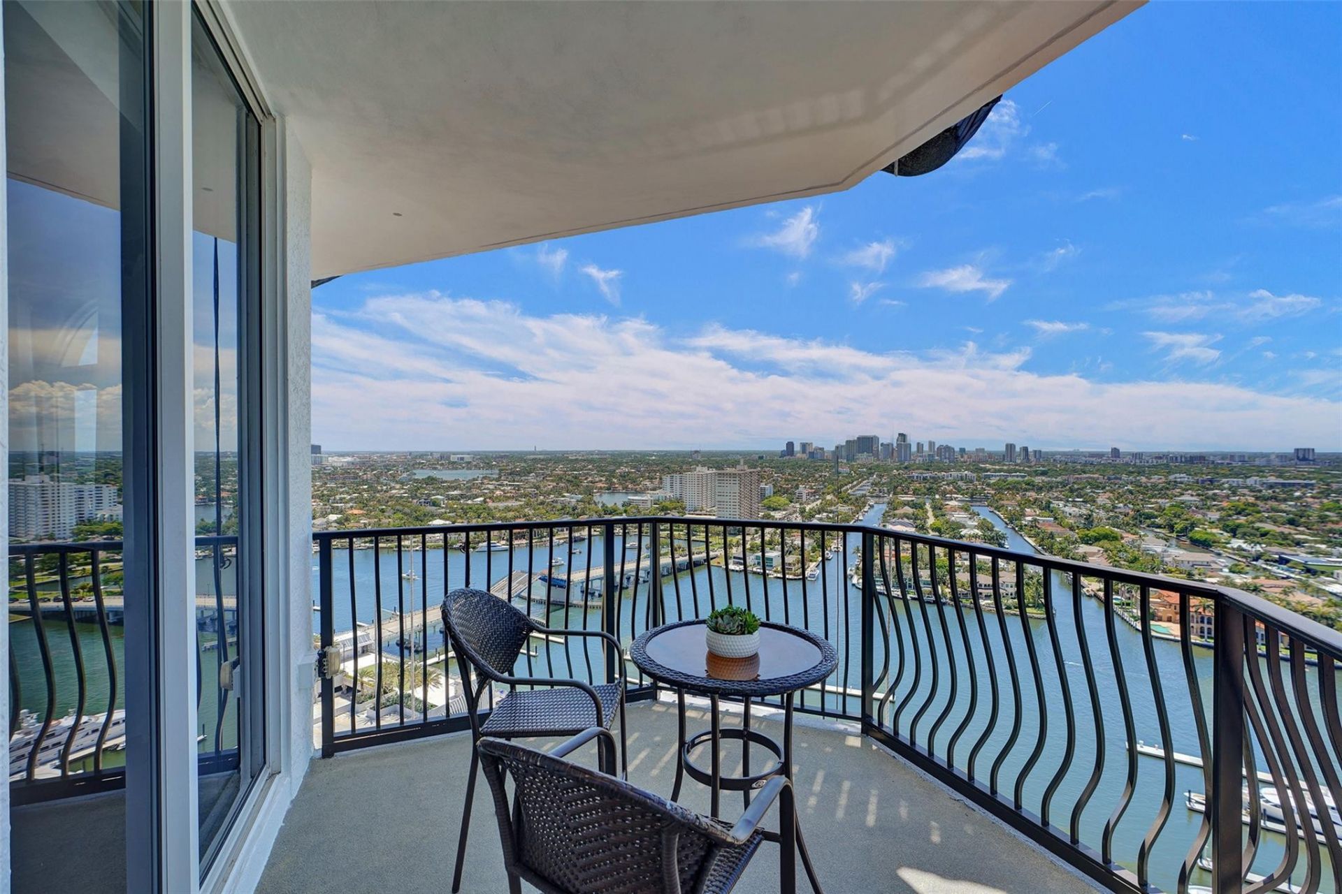 100 S Birch Road, Unit 2705, Fort Lauderdale, FL 33316 Photo