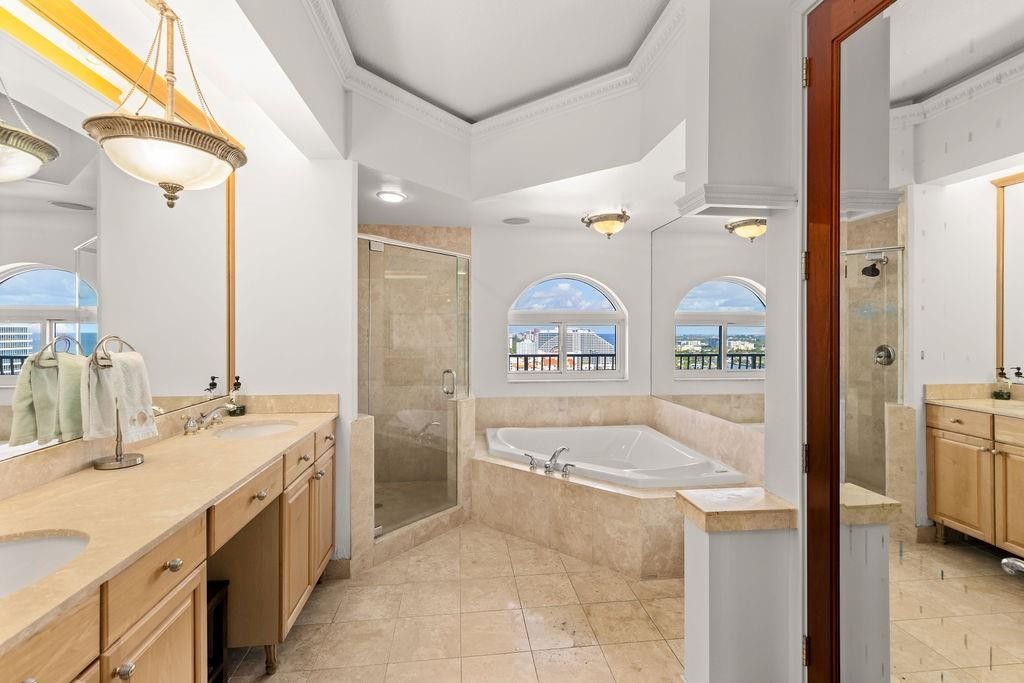 100 S Birch Road, Unit 2705, Fort Lauderdale, FL 33316 Photo