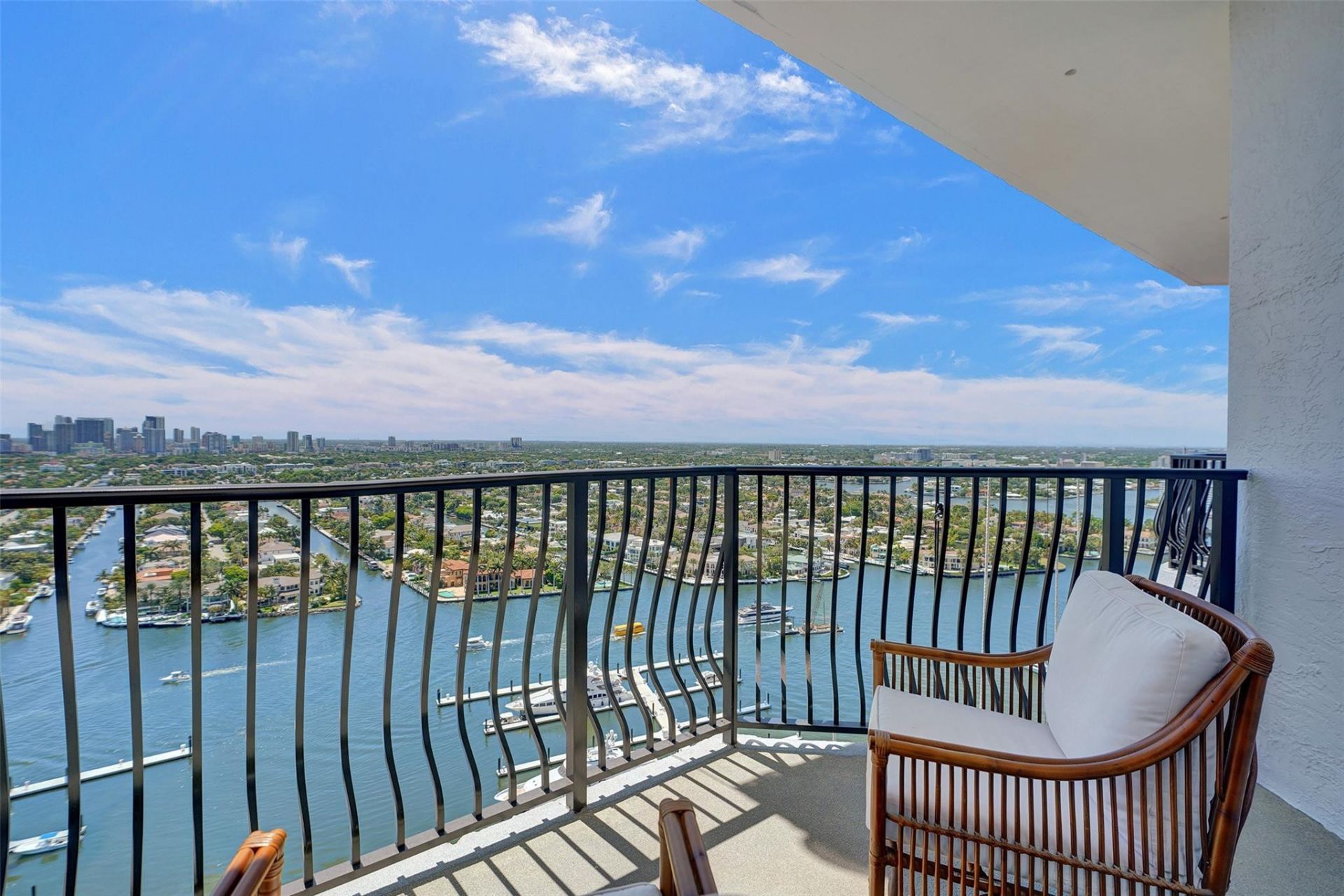 100 S Birch Road, Unit 2705, Fort Lauderdale, FL 33316 Photo