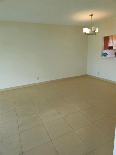 7500 NW 5th Place, Unit 201, Margate, FL 33063 Photo