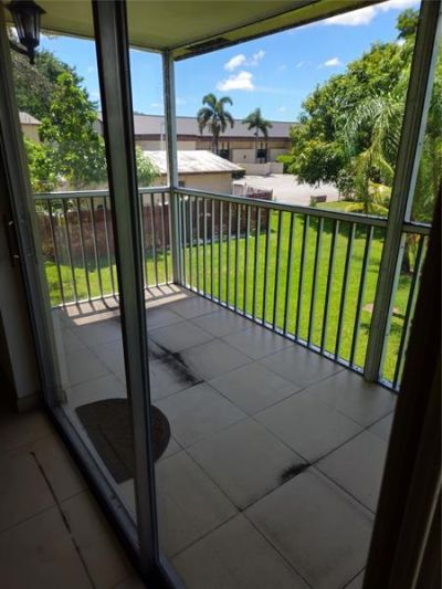 7500 NW 5th Place, Unit 201, Margate, FL 33063 Photo