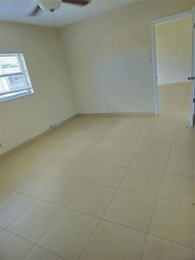 7500 NW 5th Place, Unit 201, Margate, FL 33063 Photo