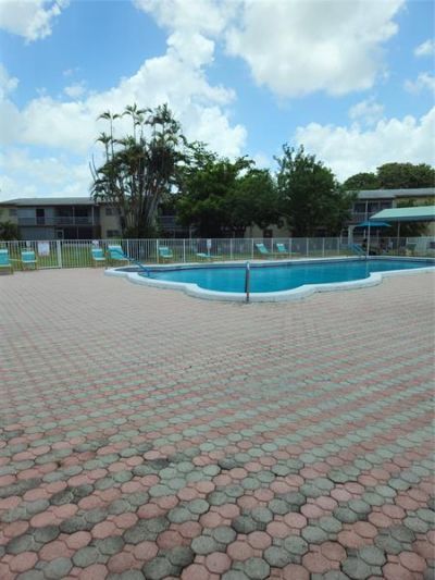 7500 NW 5th Place, Unit 201, Margate, FL 33063 Photo