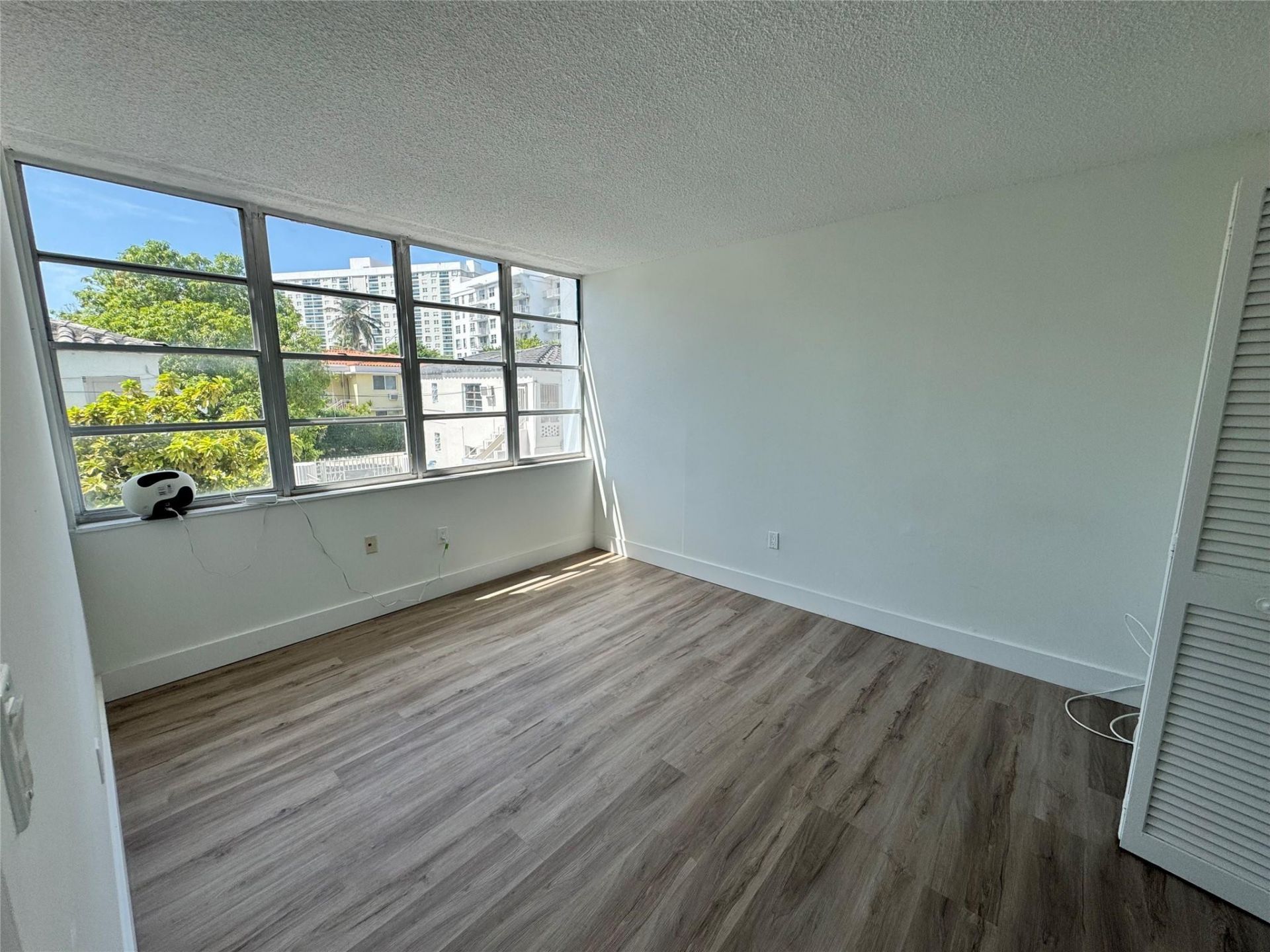 6855 Abbott Avenue, Unit 201, Miami Beach, FL 33141 Photo