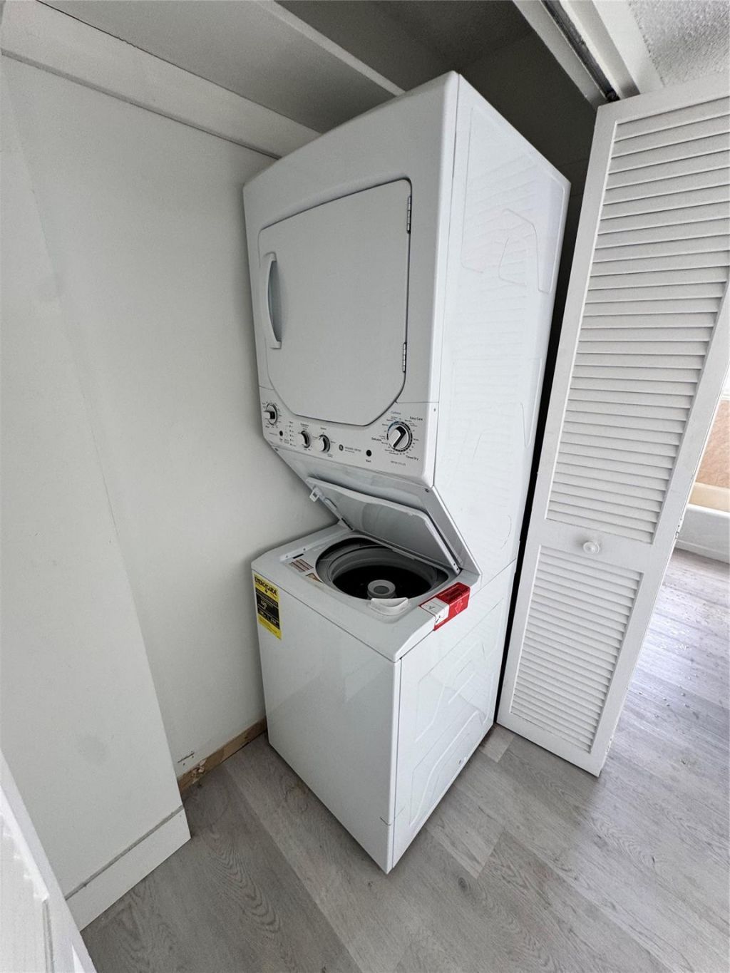 6855 Abbott Ave, Unit 201, Miami Beach, FL 33141 Photo