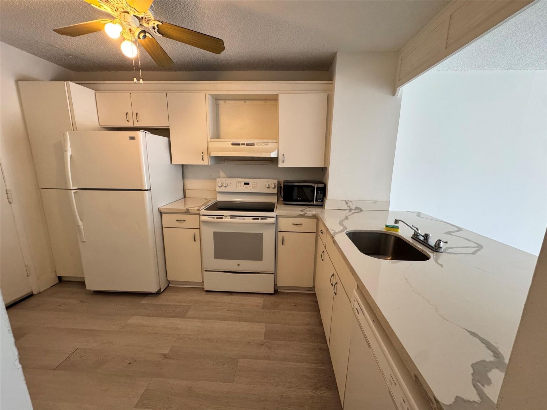 6855 Abbott Avenue, Unit 201, Miami Beach, FL 33141 Photo