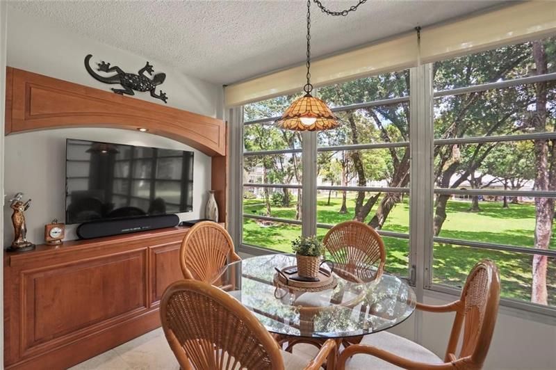 2998 NW 48th Terrace, Unit 220, Lauderdale Lakes, FL 33313 Photo