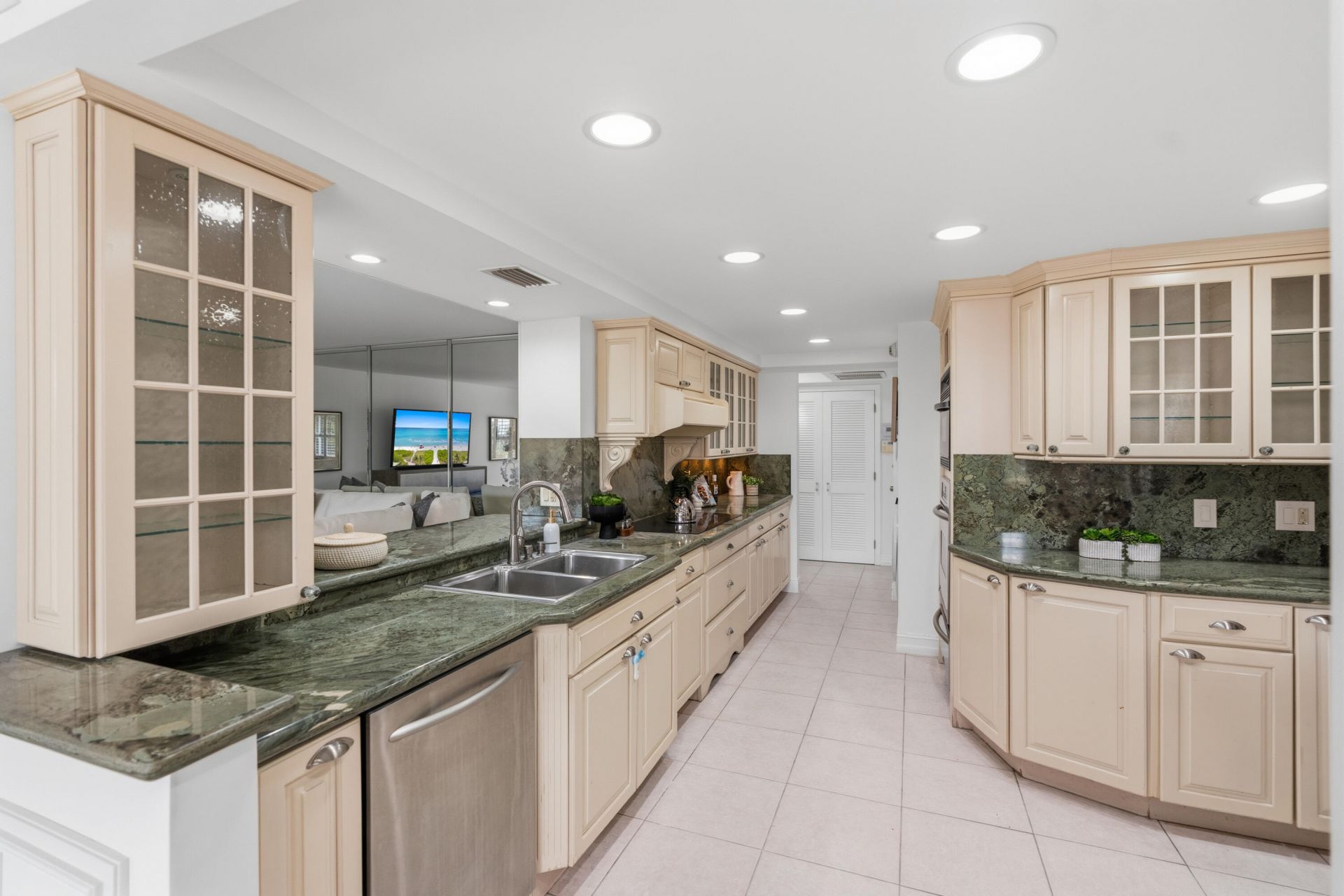 4900 N Ocean Boulevard, Unit 317, Lauderdale by the Sea, FL 33308 Photo