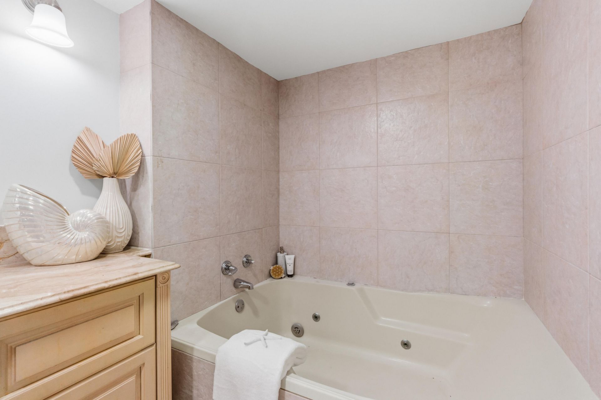 4900 N Ocean Boulevard, Unit 317, Lauderdale by the Sea, FL 33308 Photo