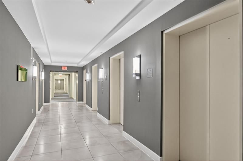 950 Brickell Bay Dr, Unit 5205, Miami, FL 33131 Photo