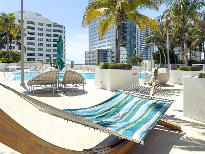 950 Brickell Bay Dr, Unit 5205, Miami, FL 33131 Photo