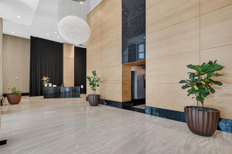 950 Brickell Bay Dr, Unit 5205, Miami, FL 33131 Photo