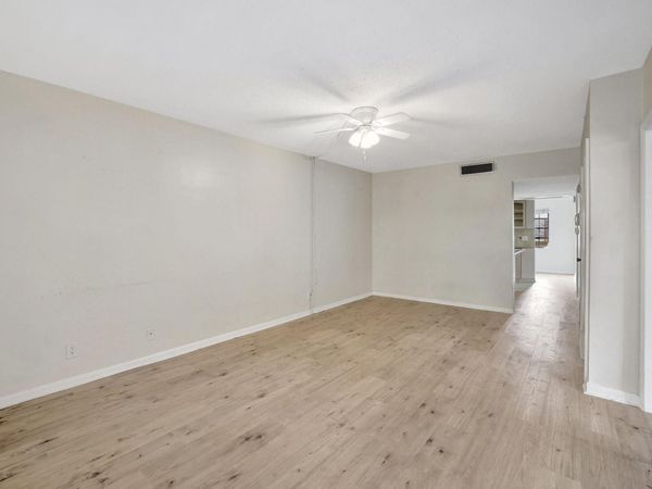 917 NE 16th Avenue, Unit 7, Fort Lauderdale, FL 33304